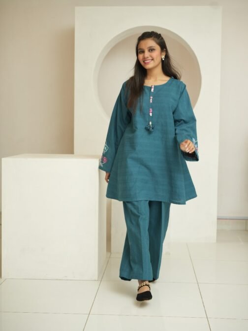 Best women clothing brand in Pakistan - KISSA